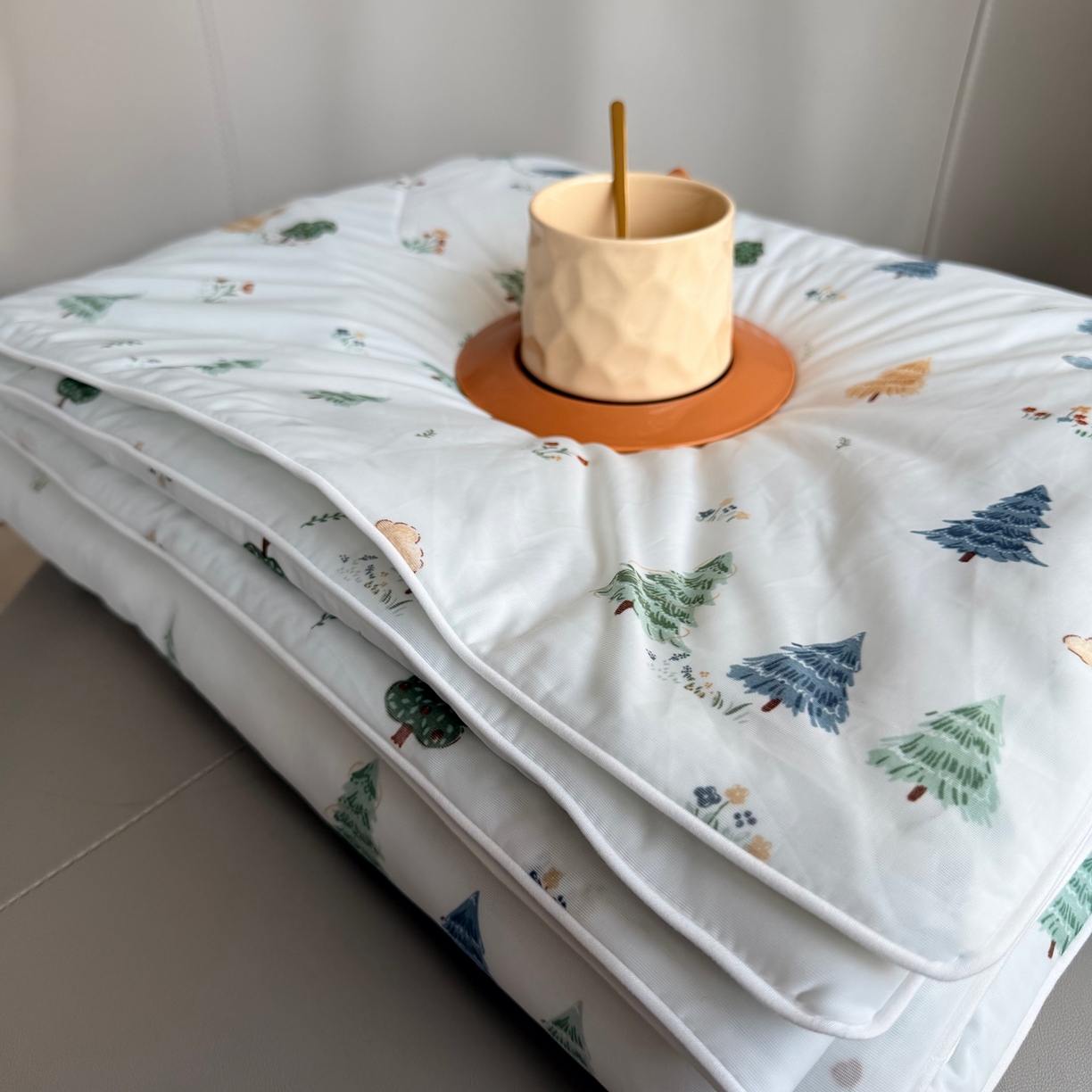 91家纺网 家纺一手货源 找家纺 莱豫家纺 2026春夏新款A类凉感小冰皮夏凉被夏被空调被 树语