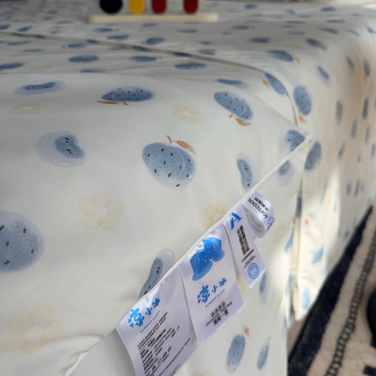 91家纺网 家纺一手货源 找家纺 莱豫家纺 2026春夏新款A类凉感小冰皮夏凉被夏被空调被 夏日桃桃