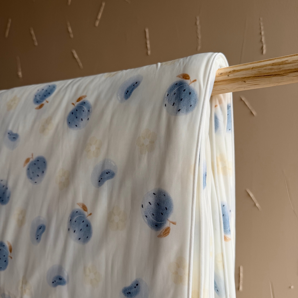 91家纺网 家纺一手货源 找家纺 莱豫家纺 2026春夏新款A类凉感小冰皮夏凉被夏被空调被 夏日桃桃