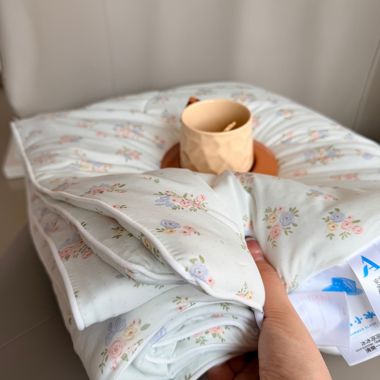 91家纺网 家纺一手货源 找家纺 莱豫家纺 2026春夏新款A类凉感小冰皮夏凉被夏被空调被 夏日小花