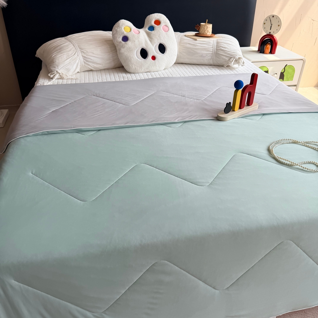 91家纺网 家纺一手货源 找家纺 莱豫家纺 2026春夏新款A类凉感小冰皮夏凉被夏被空调被 香草奶冻