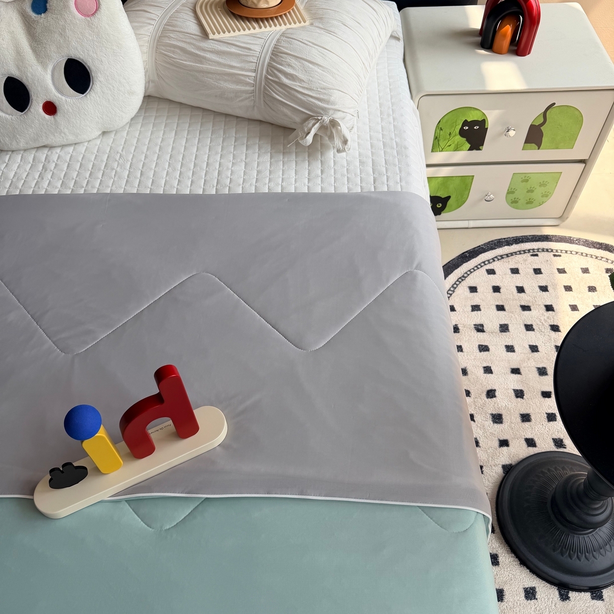 91家纺网 家纺一手货源 找家纺 莱豫家纺 2026春夏新款A类凉感小冰皮夏凉被夏被空调被 香草奶冻