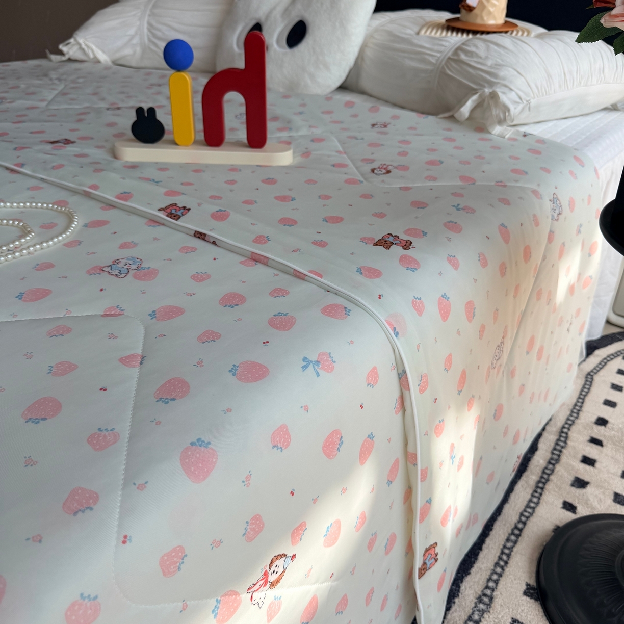 91家纺网 家纺一手货源 找家纺 莱豫家纺 2026春夏新款A类凉感小冰皮夏凉被夏被空调被 小草莓绿