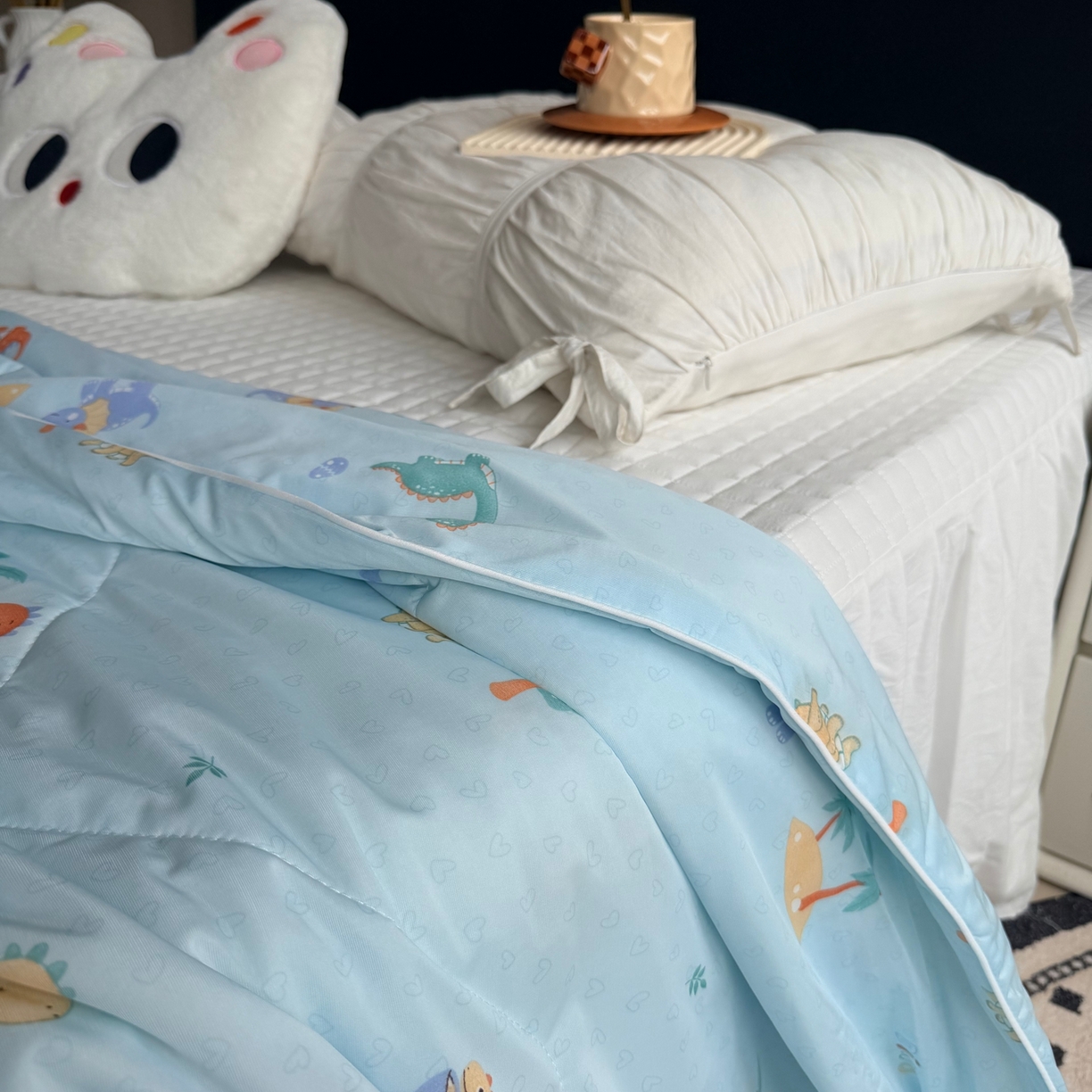 91家纺网 家纺一手货源 找家纺 莱豫家纺 2026春夏新款A类凉感小冰皮夏凉被夏被空调被 小恐龙