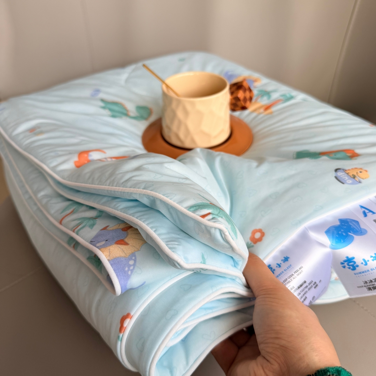 91家纺网 家纺一手货源 找家纺 莱豫家纺 2026春夏新款A类凉感小冰皮夏凉被夏被空调被 小恐龙