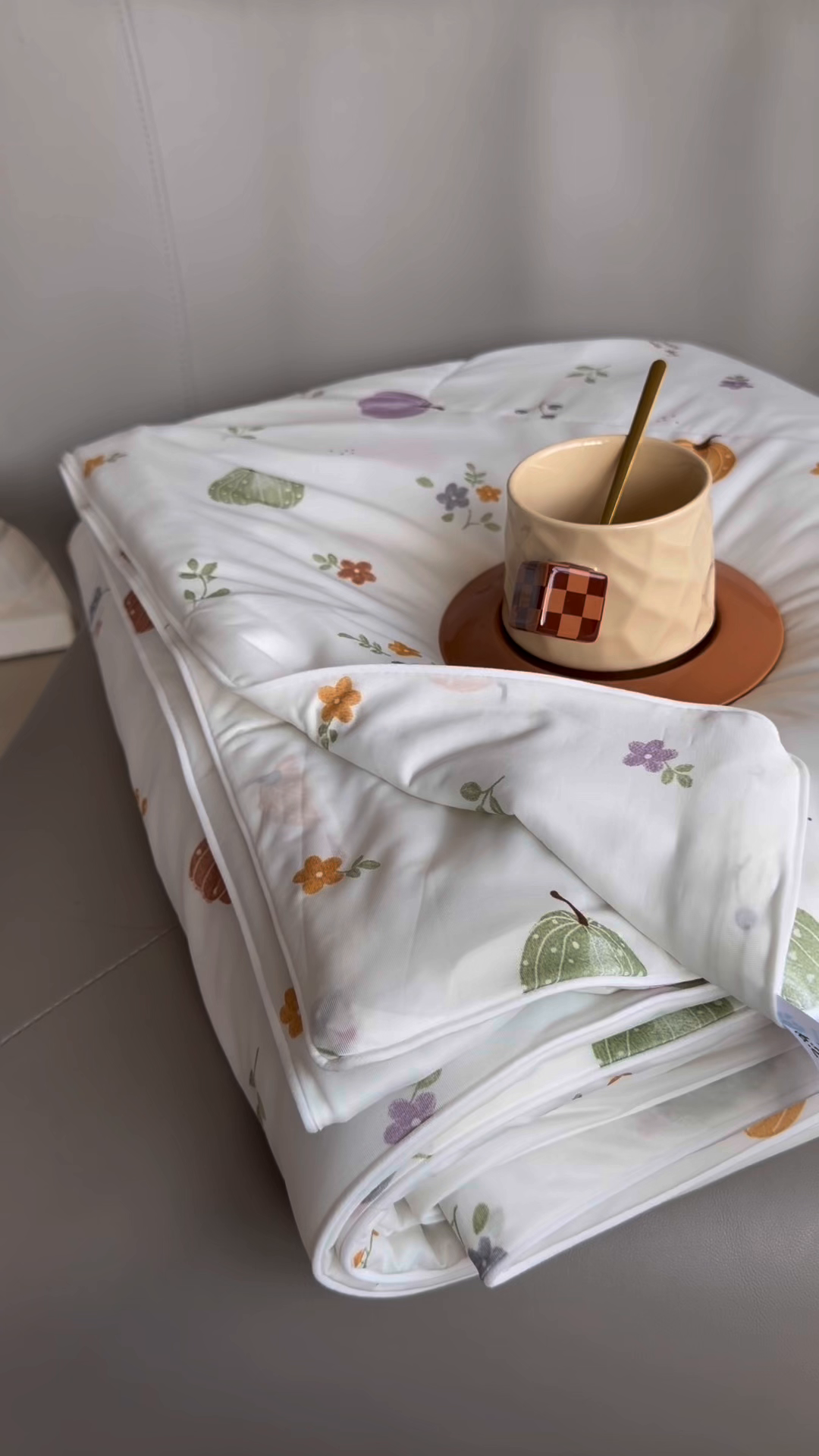 91家纺网 家纺一手货源 找家纺 莱豫家纺 2026春夏新款A类凉感小冰皮夏凉被夏被空调被 小南瓜米