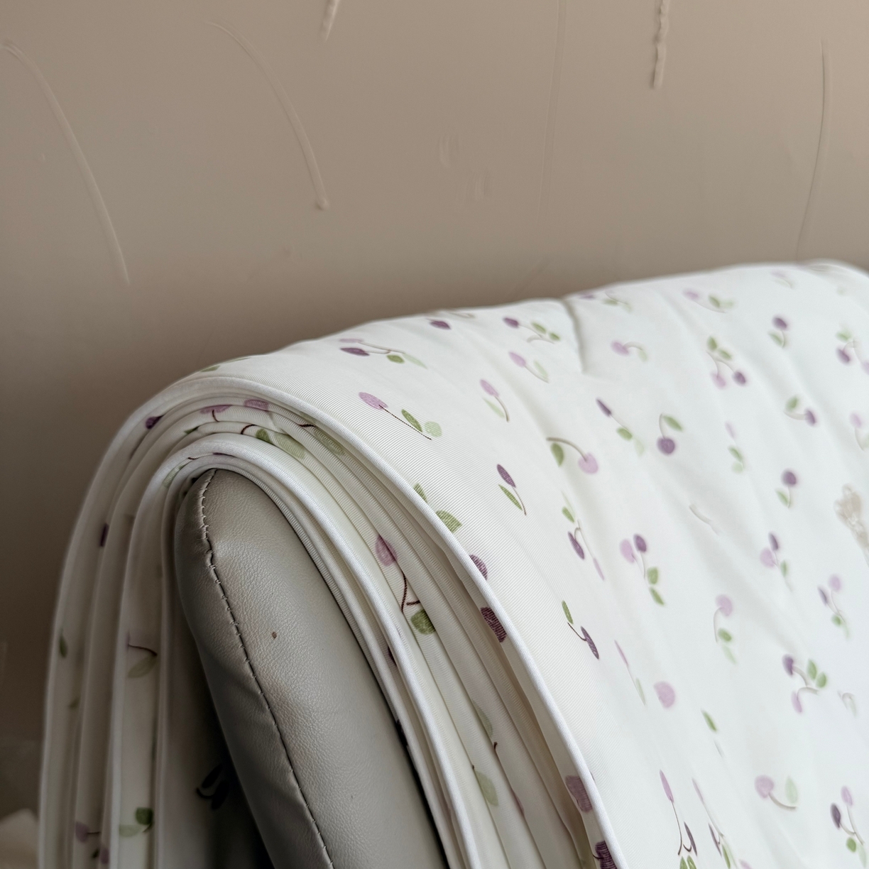 91家纺网 家纺一手货源 找家纺 莱豫家纺 2026春夏新款A类凉感小冰皮夏凉被夏被空调被 小樱桃