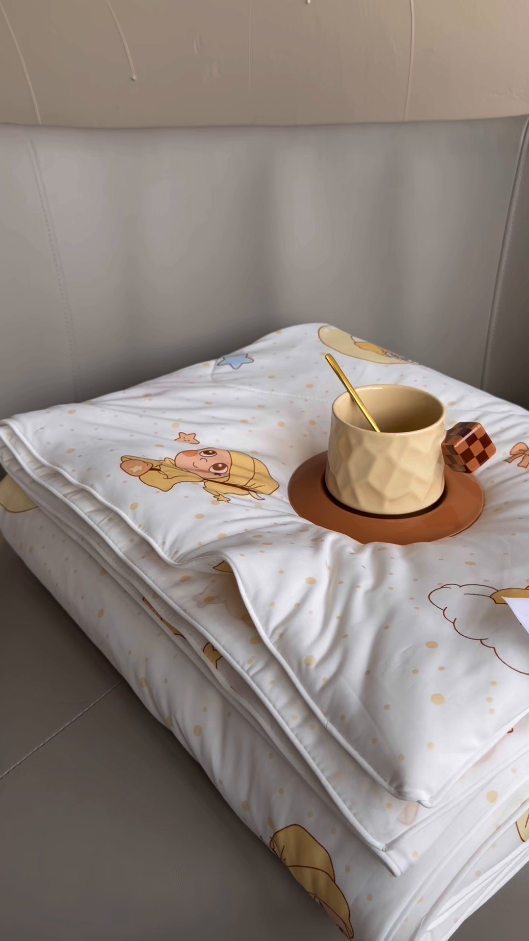 91家纺网 家纺一手货源 找家纺 莱豫家纺 2026春夏新款A类凉感小冰皮夏凉被夏被空调被 星星宝贝米