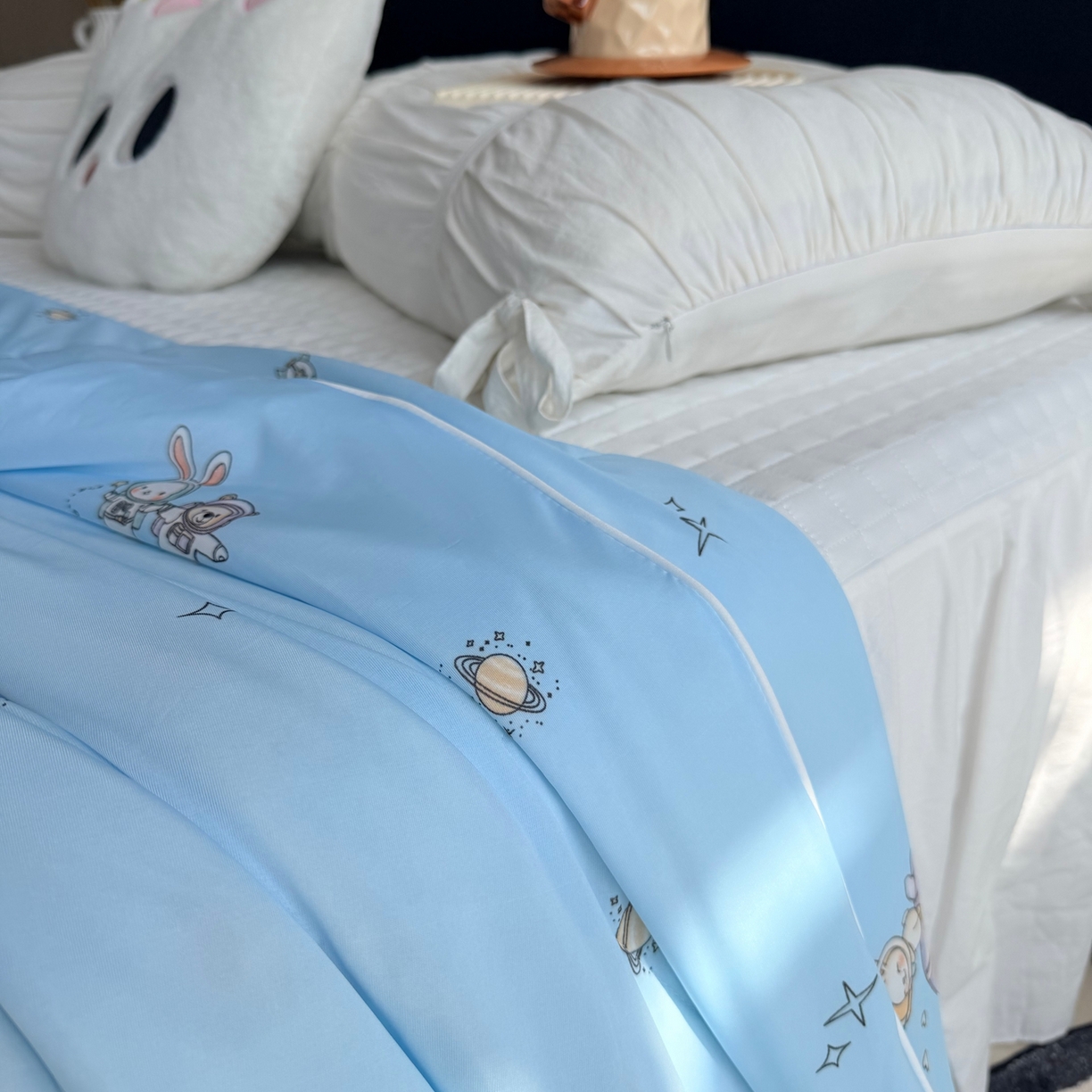 91家纺网 家纺一手货源 找家纺 莱豫家纺 2026春夏新款A类凉感小冰皮夏凉被夏被空调被 宇航员