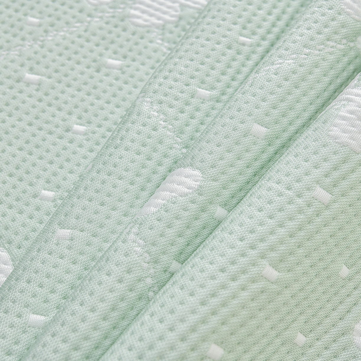 91家纺网 家纺一手货源 找家纺 绘萱家居 2026春夏新款530克PE100%提花冰凉豆豆床裙款凉席席子空调软席 蝶儿轻舞-绿