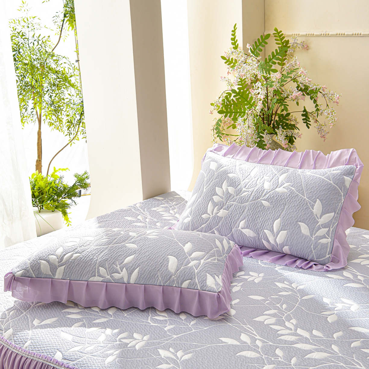 91家纺网 家纺一手货源 找家纺 绘萱家居 2026春夏新款530克PE100%提花冰凉豆豆床裙款凉席席子空调软席 花枝招展-紫