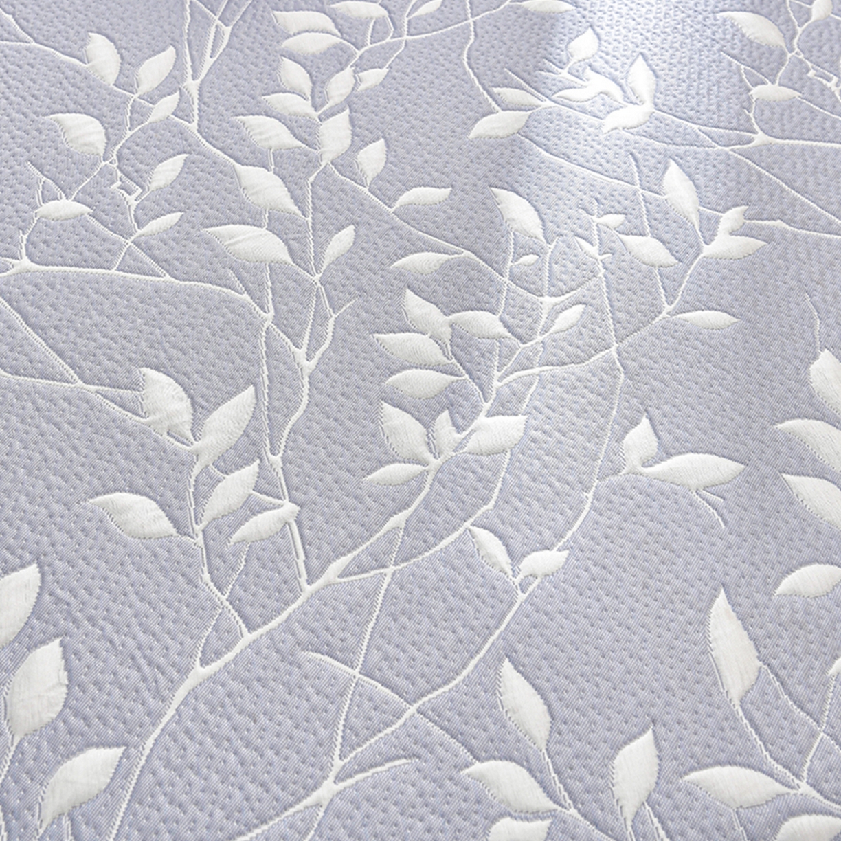 91家纺网 家纺一手货源 找家纺 绘萱家居 2026春夏新款530克PE100%提花冰凉豆豆床裙款凉席席子空调软席 花枝招展-紫