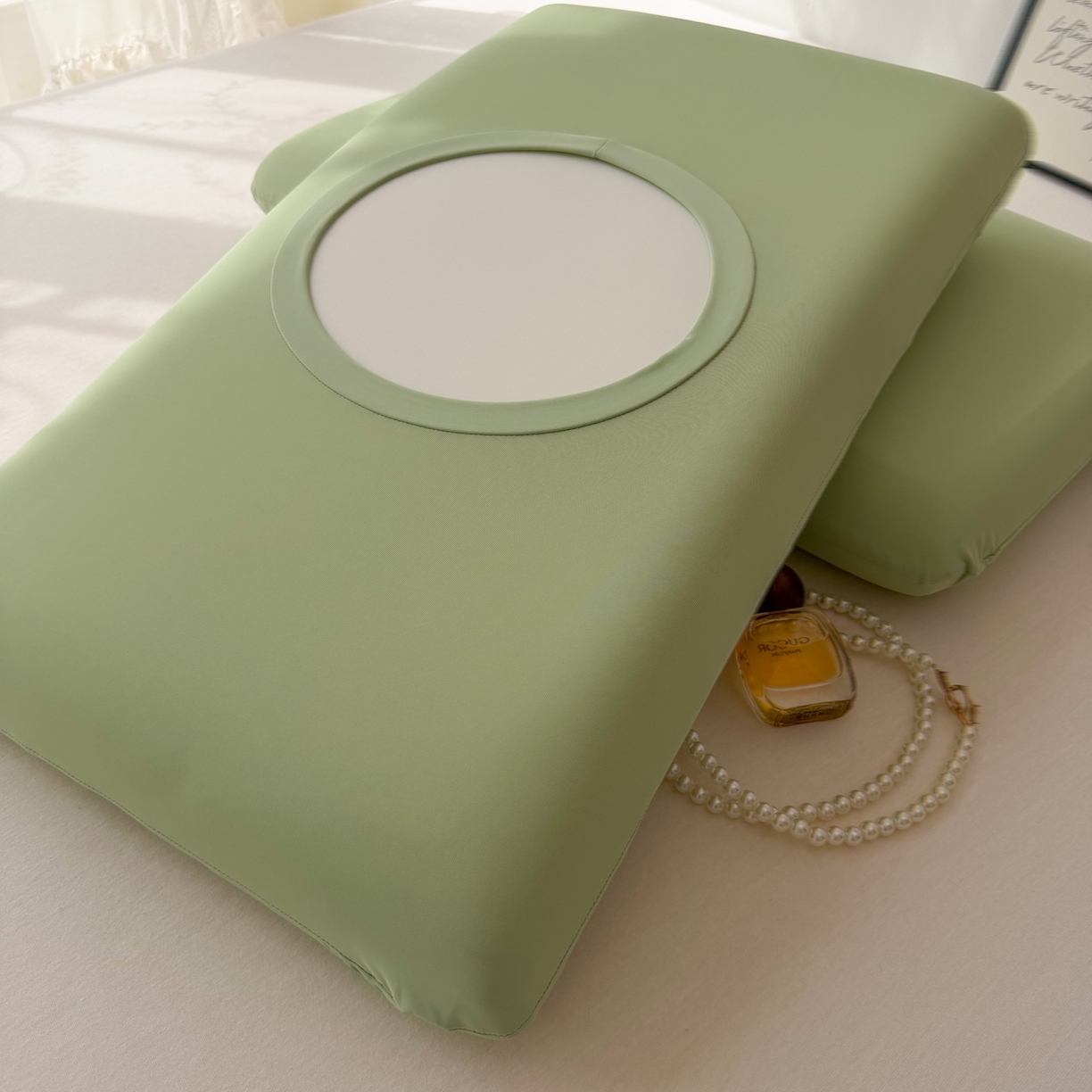 91家纺网 家纺一手货源 找家纺 百寐 2026新款夏季凉感冰皮星球深睡pro枕芯42*70保护套锦氨枕套纯色奶油色 冰皮枕套-橄榄绿