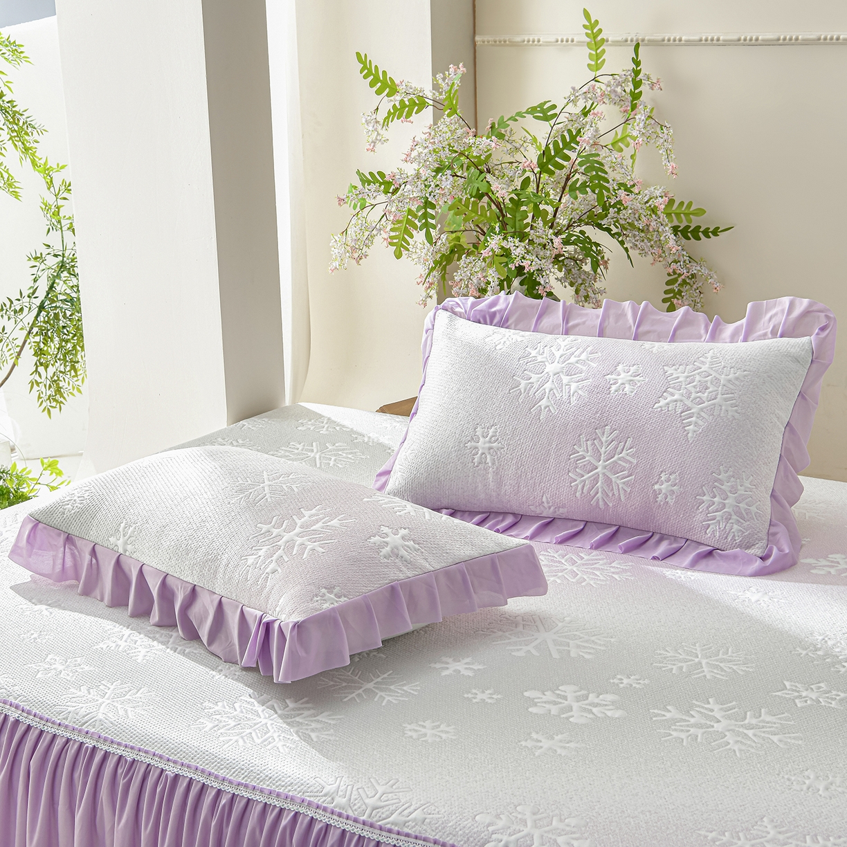 91家纺网 家纺一手货源 找家纺 绘萱家居 2026春夏新款530克PE100%提花冰凉豆豆床裙款凉席席子空调软席 渐变雪花-紫