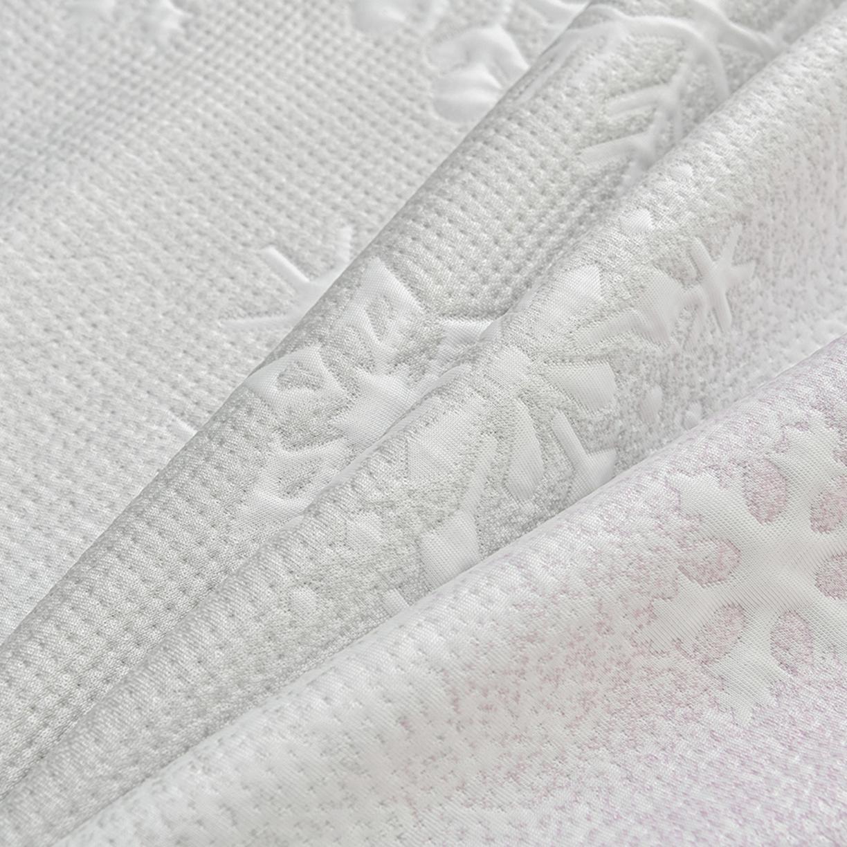 91家纺网 家纺一手货源 找家纺 绘萱家居 2026春夏新款530克PE100%提花冰凉豆豆床裙款凉席席子空调软席 渐变雪花-紫