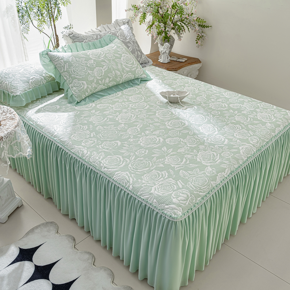 91家纺网 家纺一手货源 找家纺 绘萱家居 2026春夏新款530克PE100%提花冰凉豆豆床裙款凉席席子空调软席 玫瑰花香-绿
