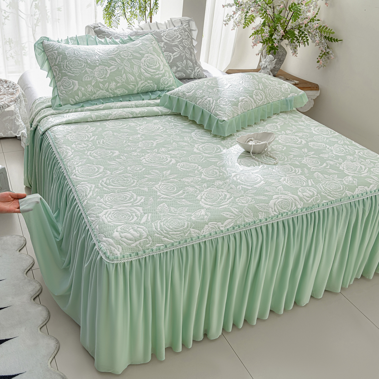 绘萱家居 2026春夏新款530克PE100%提花冰凉豆豆床裙款凉席席子空调软席 玫瑰花香-绿