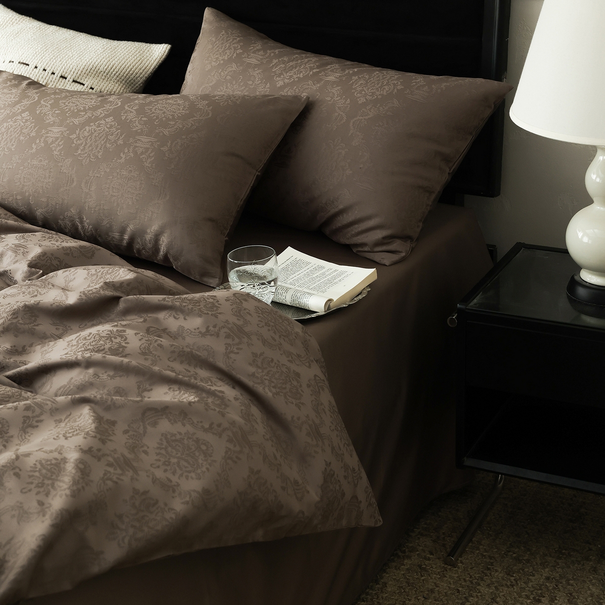 91家纺网 家纺一手货源 找家纺 （总）ONE TWO ONE 121 2026新款50支长绒棉提花四件套系列-微风知韵-轻咖