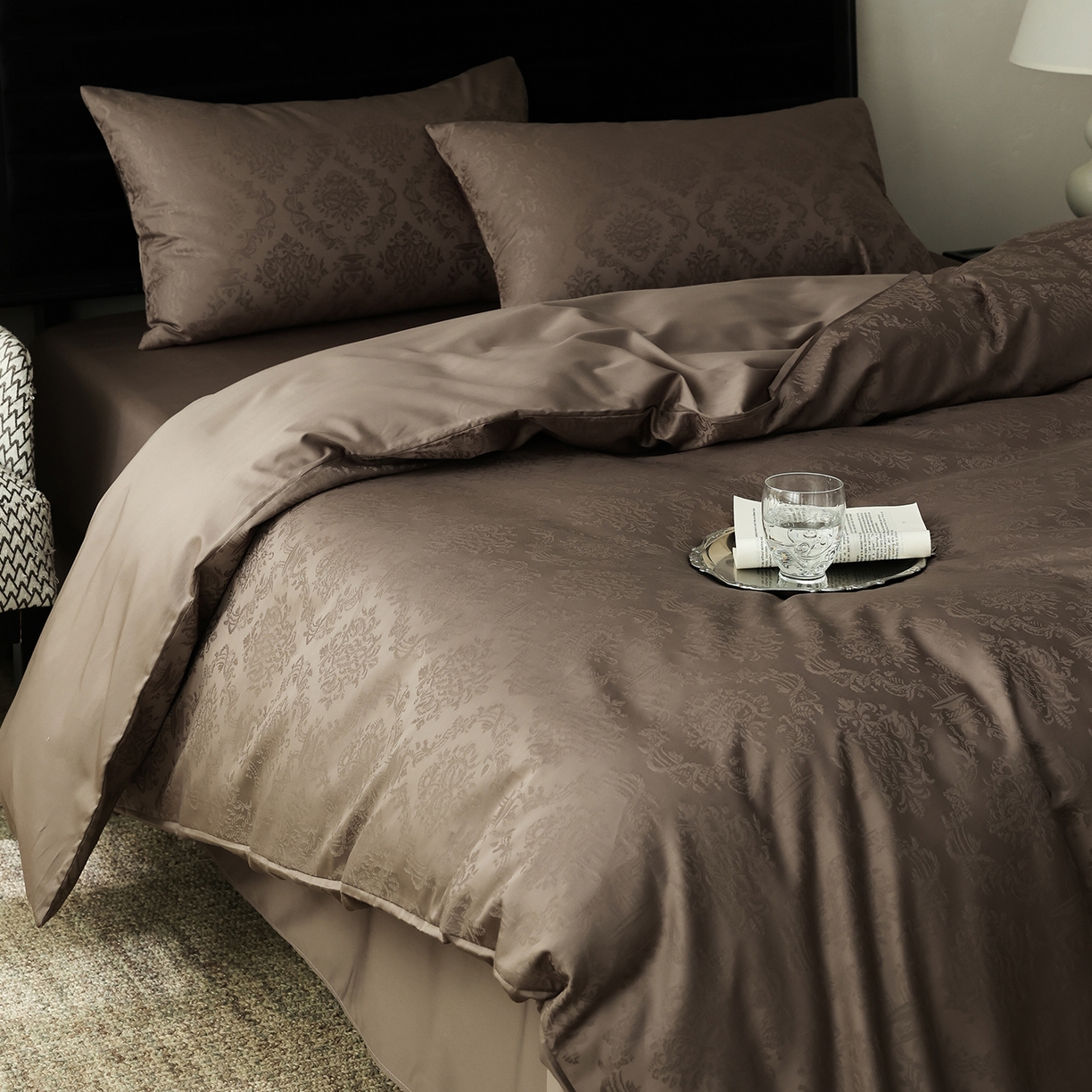 91家纺网 家纺一手货源 找家纺 （总）ONE TWO ONE 121 2026新款50支长绒棉提花四件套系列-微风知韵-轻咖