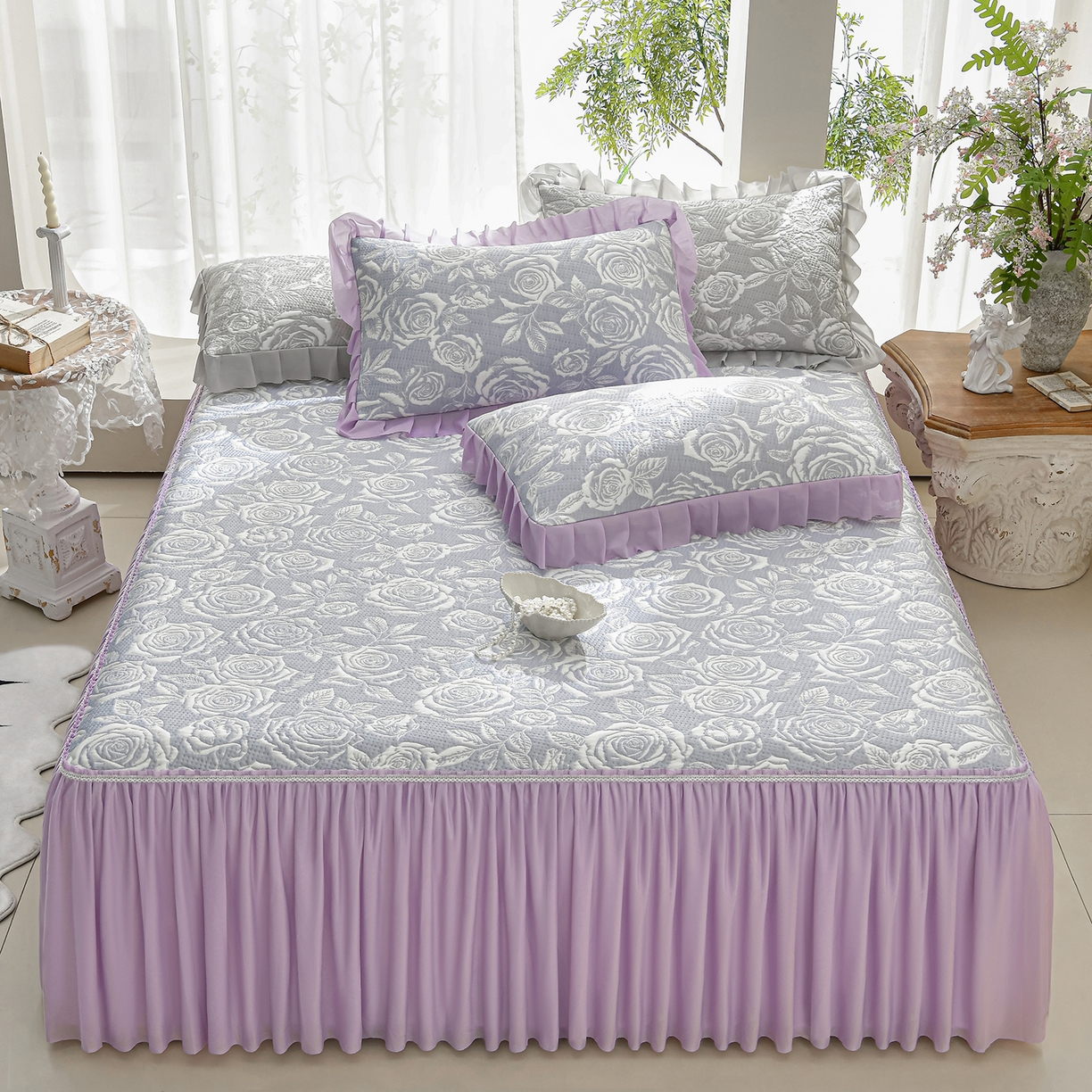 91家纺网 家纺一手货源 找家纺 绘萱家居 2026春夏新款530克PE100%提花冰凉豆豆床裙款凉席席子空调软席 玫瑰花香-紫