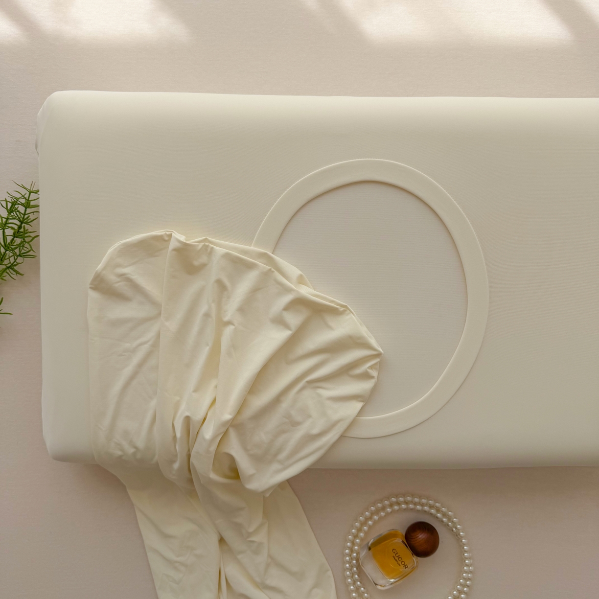 91家纺网 家纺一手货源 找家纺 百寐 2026新款夏季凉感冰皮星球深睡pro枕芯42*70保护套锦氨枕套纯色奶油色 冰皮枕套-浅鹅黄