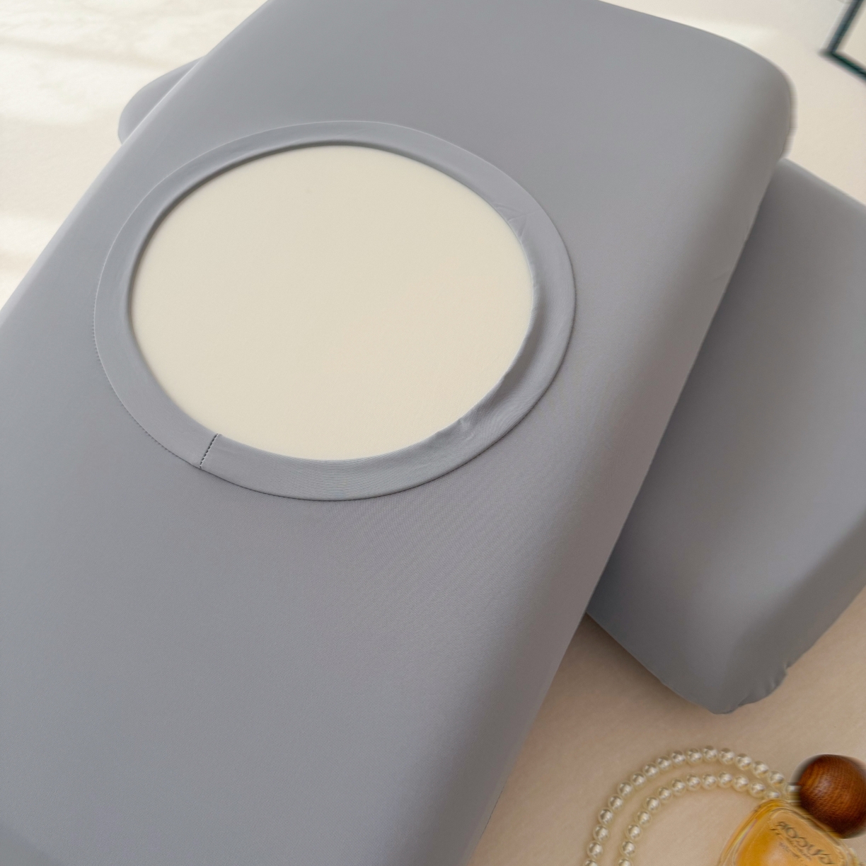 91家纺网 家纺一手货源 找家纺 百寐 2026新款夏季凉感冰皮星球深睡pro枕芯42*70保护套锦氨枕套纯色奶油色 冰皮枕套-松烟灰