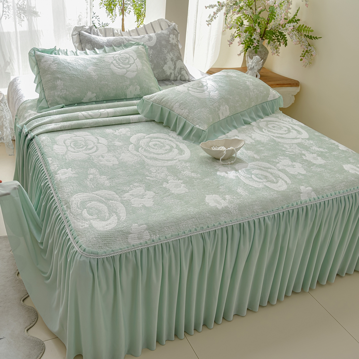 绘萱家居 2026春夏新款530克PE100%提花冰凉豆豆床裙款凉席席子空调软席 云裳玫瑰-绿