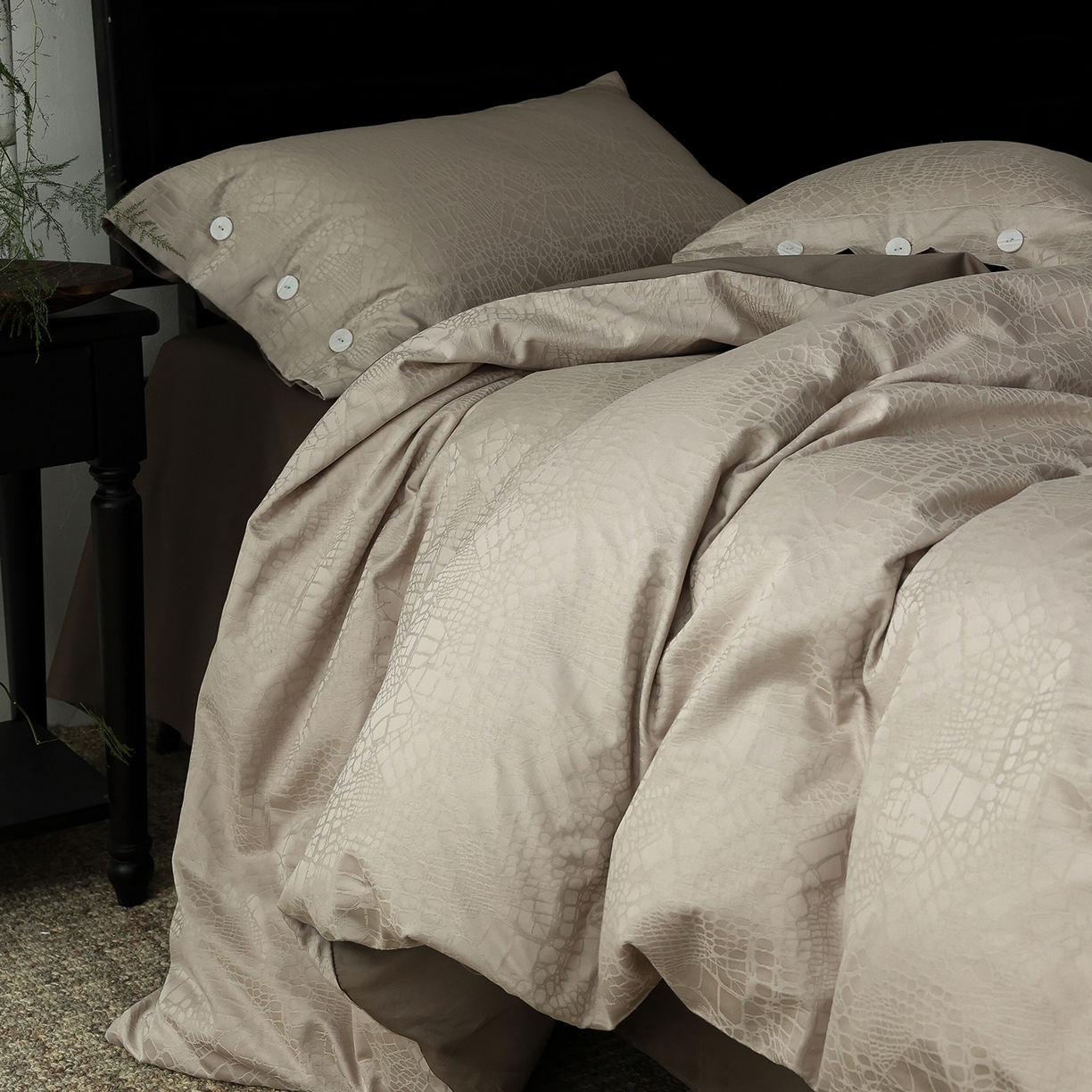 91家纺网 家纺一手货源 找家纺 （总）ONE TWO ONE 121 2025新款轻奢新法式德芙绒宝宝绒婴儿绒短毛绒牛奶绒四件套床单被套-斑驳与咖