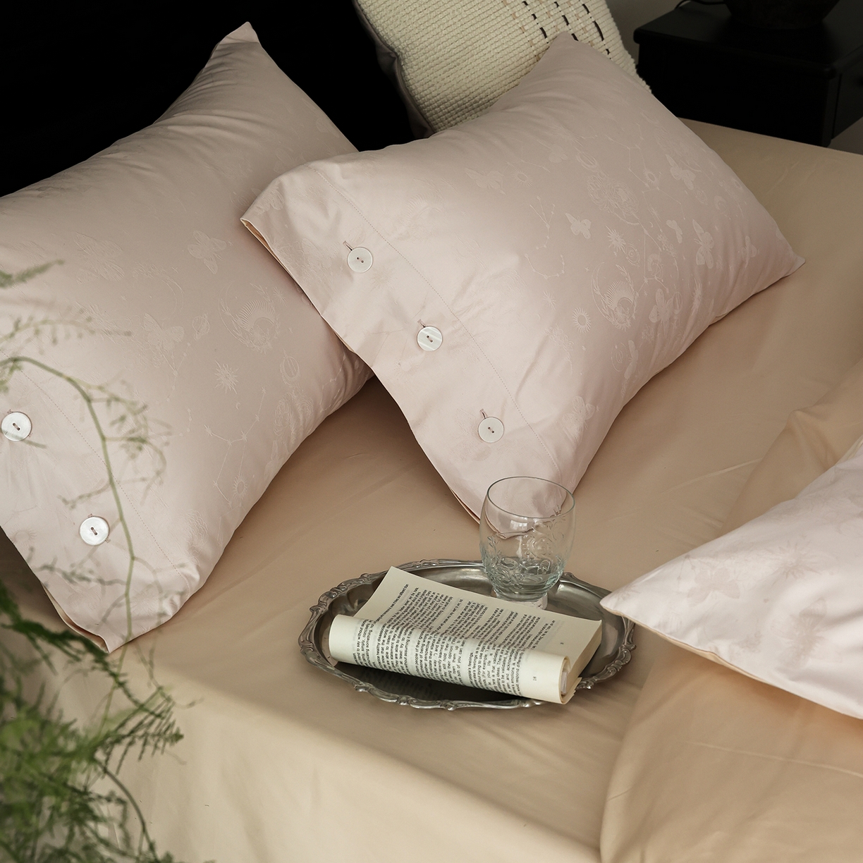 91家纺网 家纺一手货源 找家纺 ONE TWO ONE 121 【控价商品】【提供买家秀】2026新款100s长绒棉提花款四件套全棉床上用品结婚四件套 蝴蝶千颂