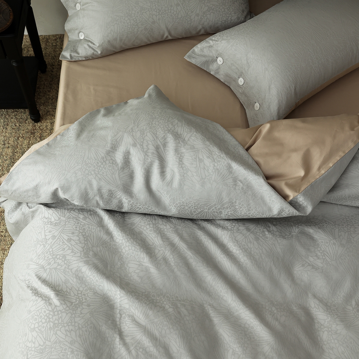 91家纺网 家纺一手货源 找家纺 ONE TWO ONE 121 【控价商品】【提供买家秀】2026新款100s长绒棉提花款四件套全棉床上用品结婚四件套 风之羽翼