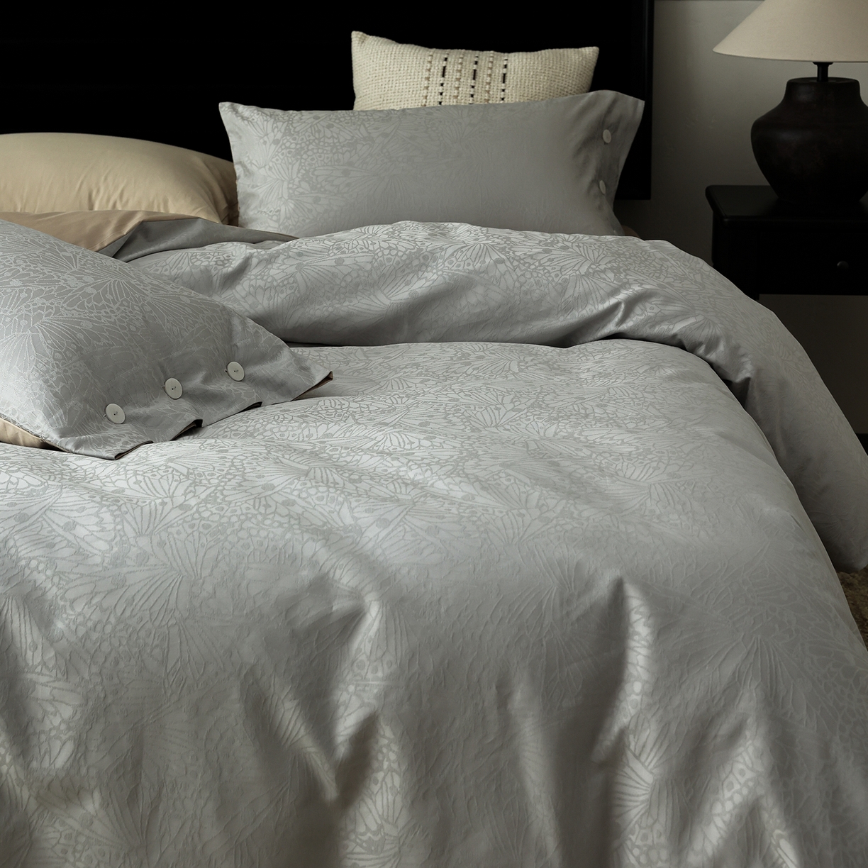 91家纺网 家纺一手货源 找家纺 ONE TWO ONE 121 【控价商品】【提供买家秀】2026新款100s长绒棉提花款四件套全棉床上用品结婚四件套 风之羽翼