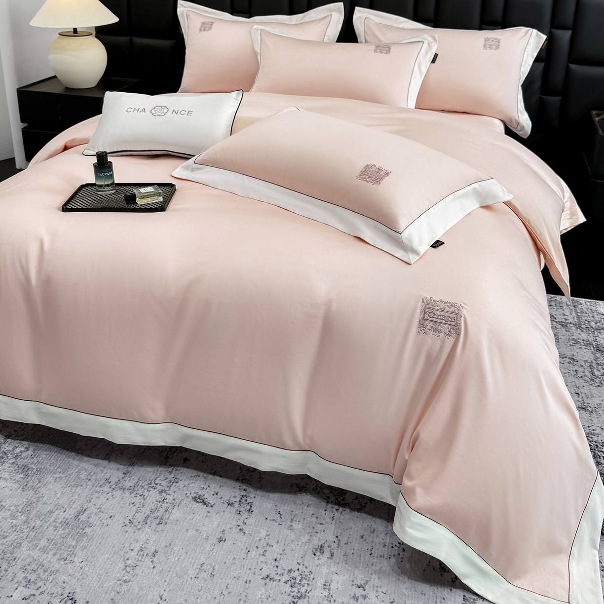 91家纺网 家纺一手货源 找家纺 （总）欣宜家纺 2026新款A类100支全棉纯棉50x50s埃及贡缎长绒棉刺绣绣花四件套-仙本娜（控价 券后标准不低于288元）