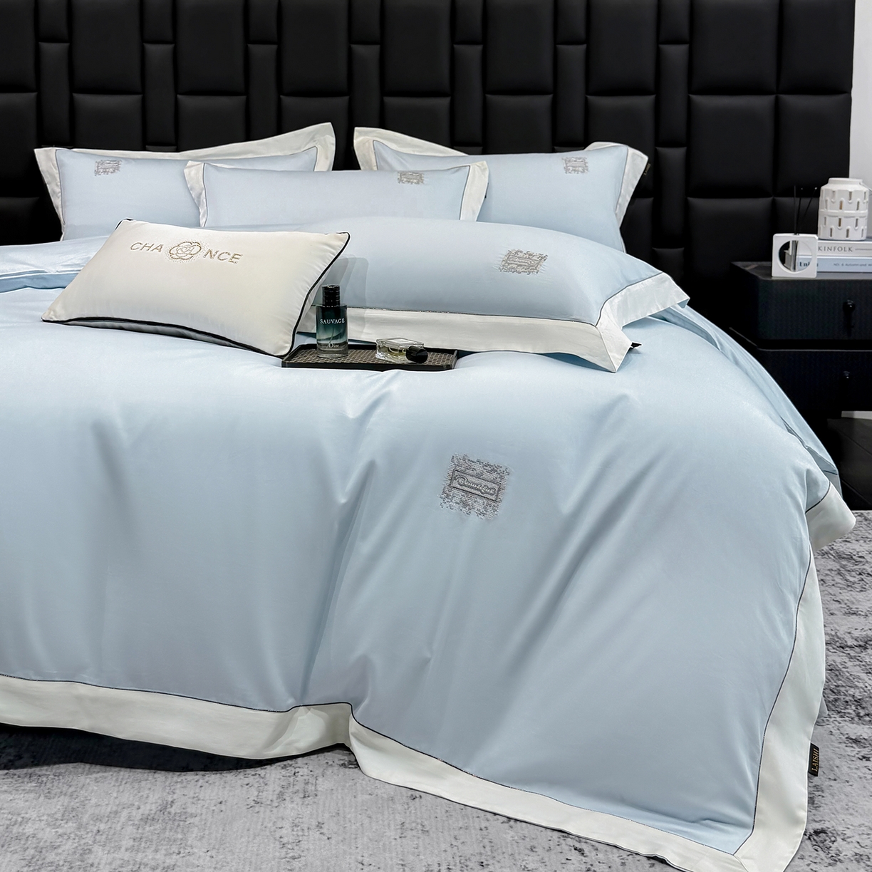 91家纺网 家纺一手货源 找家纺 欣宜家纺 2026新款A类100支全棉纯棉50x50s埃及贡缎长绒棉刺绣绣花四件套-仙本娜（控价 券后标准不低于288元） 仙本娜 天空蓝