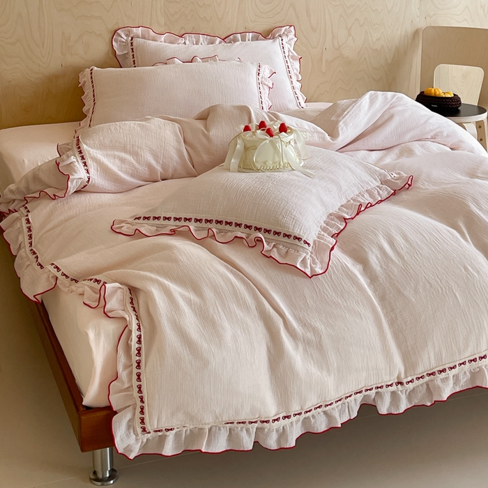 91家纺网 家纺一手货源 找家纺 玛奇朵 2026新款韩式少女花边刺绣A类双层皱纱四件套 樱花手札