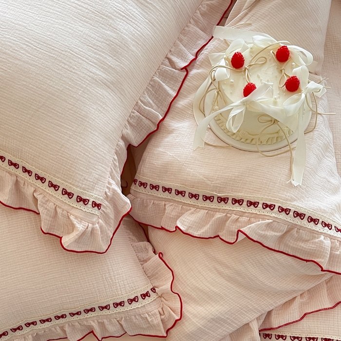 91家纺网 家纺一手货源 找家纺 玛奇朵 2026新款韩式少女花边刺绣A类双层皱纱四件套 樱花手札