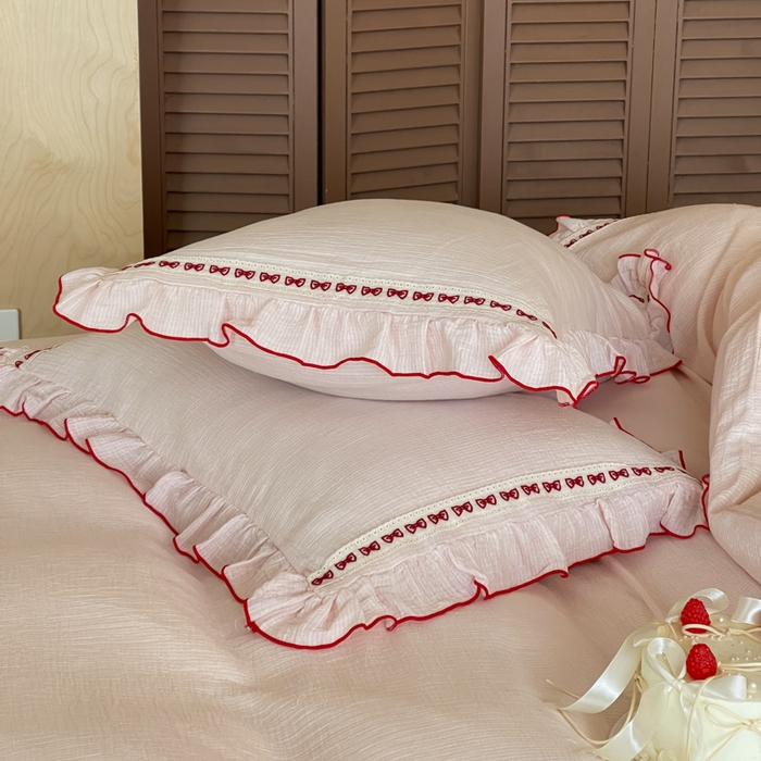 91家纺网 家纺一手货源 找家纺 玛奇朵 2026新款韩式少女花边刺绣A类双层皱纱四件套 樱花手札