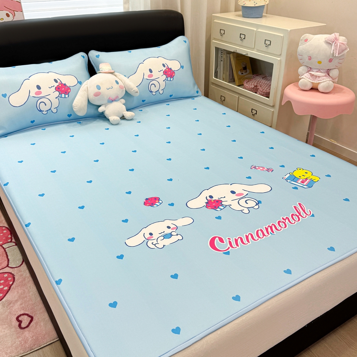 91家纺网 家纺一手货源 找家纺 博雅 2026三丽鸥大阪A类小冰皮数码印花凉席 小冰皮凉席-蛋糕玉桂狗