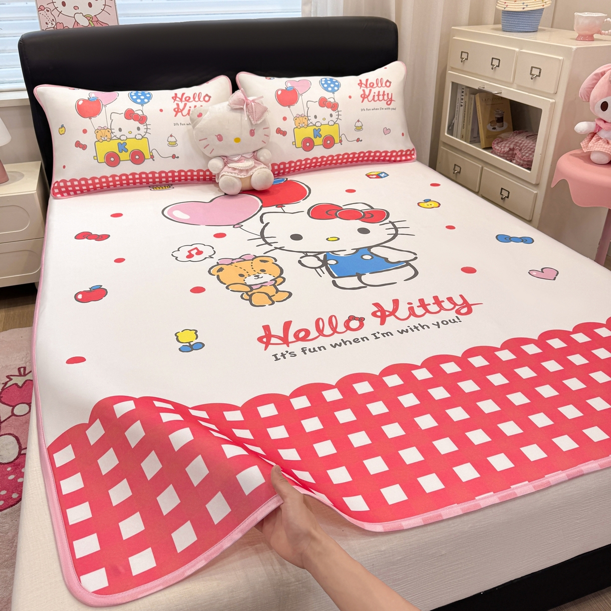 91家纺网 家纺一手货源 找家纺 博雅 2026三丽鸥大阪A类小冰皮数码印花凉席 小冰皮凉席-乐园KT