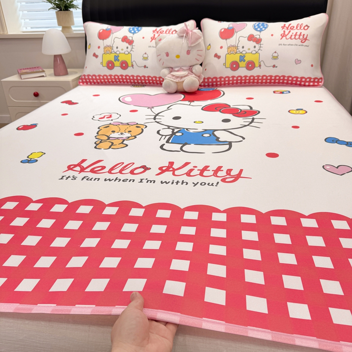 91家纺网 家纺一手货源 找家纺 博雅 2026三丽鸥大阪A类小冰皮数码印花凉席 小冰皮凉席-乐园KT