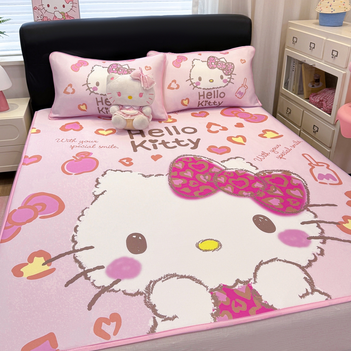 91家纺网 家纺一手货源 找家纺 博雅 2026三丽鸥大阪A类小冰皮数码印花凉席 小冰皮凉席-甜酷KT