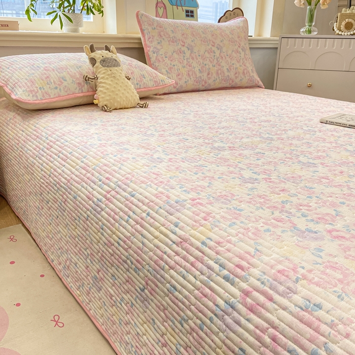 91家纺网 家纺一手货源 找家纺 喜居 2026新款A类双面泡芙双层纱夹棉床盖 双层纱夹棉床盖-粉色花漾