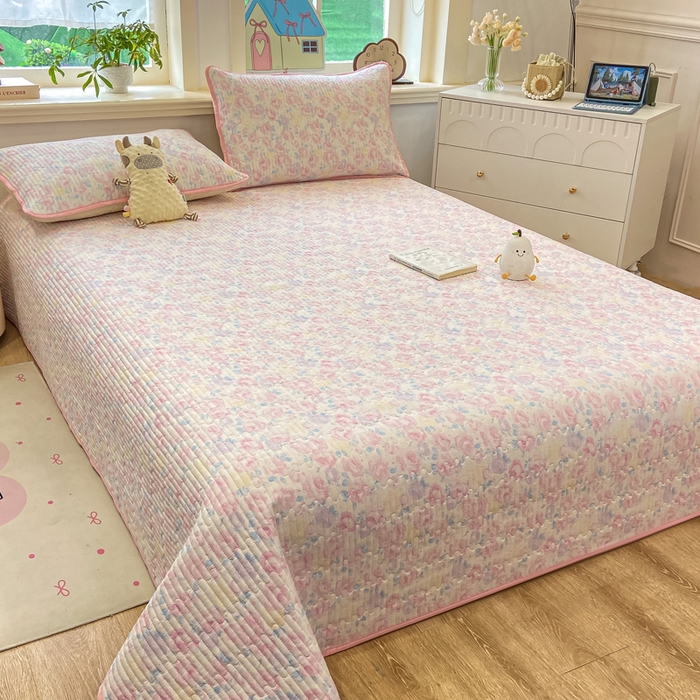 91家纺网 家纺一手货源 找家纺 喜居 2026新款A类双面泡芙双层纱夹棉床盖 双层纱夹棉床盖-粉色花漾