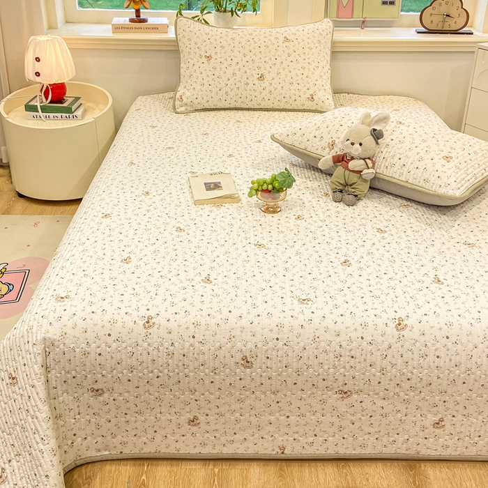 91家纺网 家纺一手货源 找家纺 喜居 2026新款A类双面泡芙双层纱夹棉床盖 双层纱夹棉床盖-花丛小马