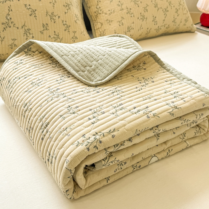 91家纺网 家纺一手货源 找家纺 喜居 2026新款A类双面泡芙双层纱夹棉床盖 双层纱夹棉床盖-花丛小兔