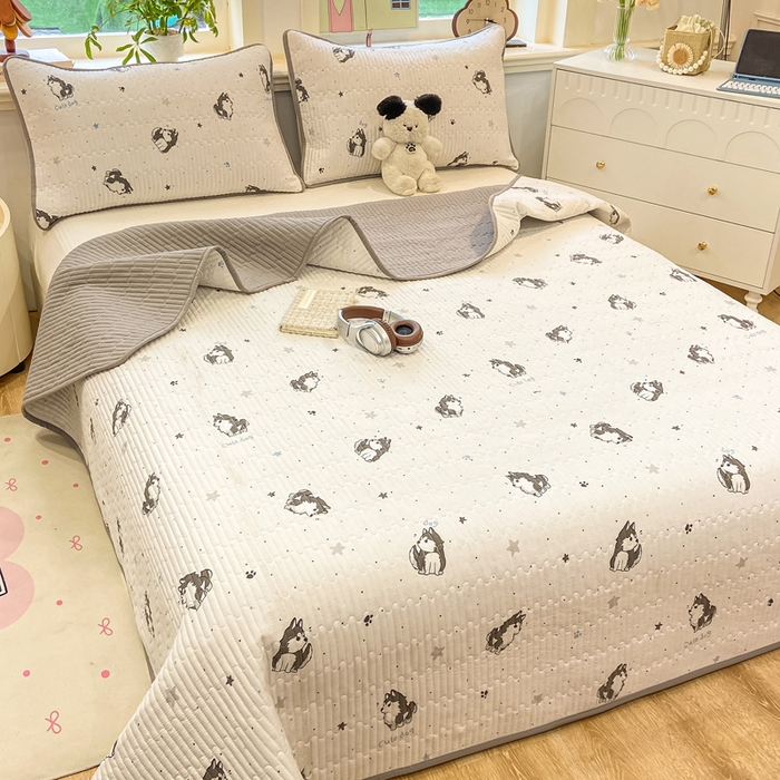 91家纺网 家纺一手货源 找家纺 喜居 2026新款A类双面泡芙双层纱夹棉床盖 双层纱夹棉床盖-酷酷哈士奇