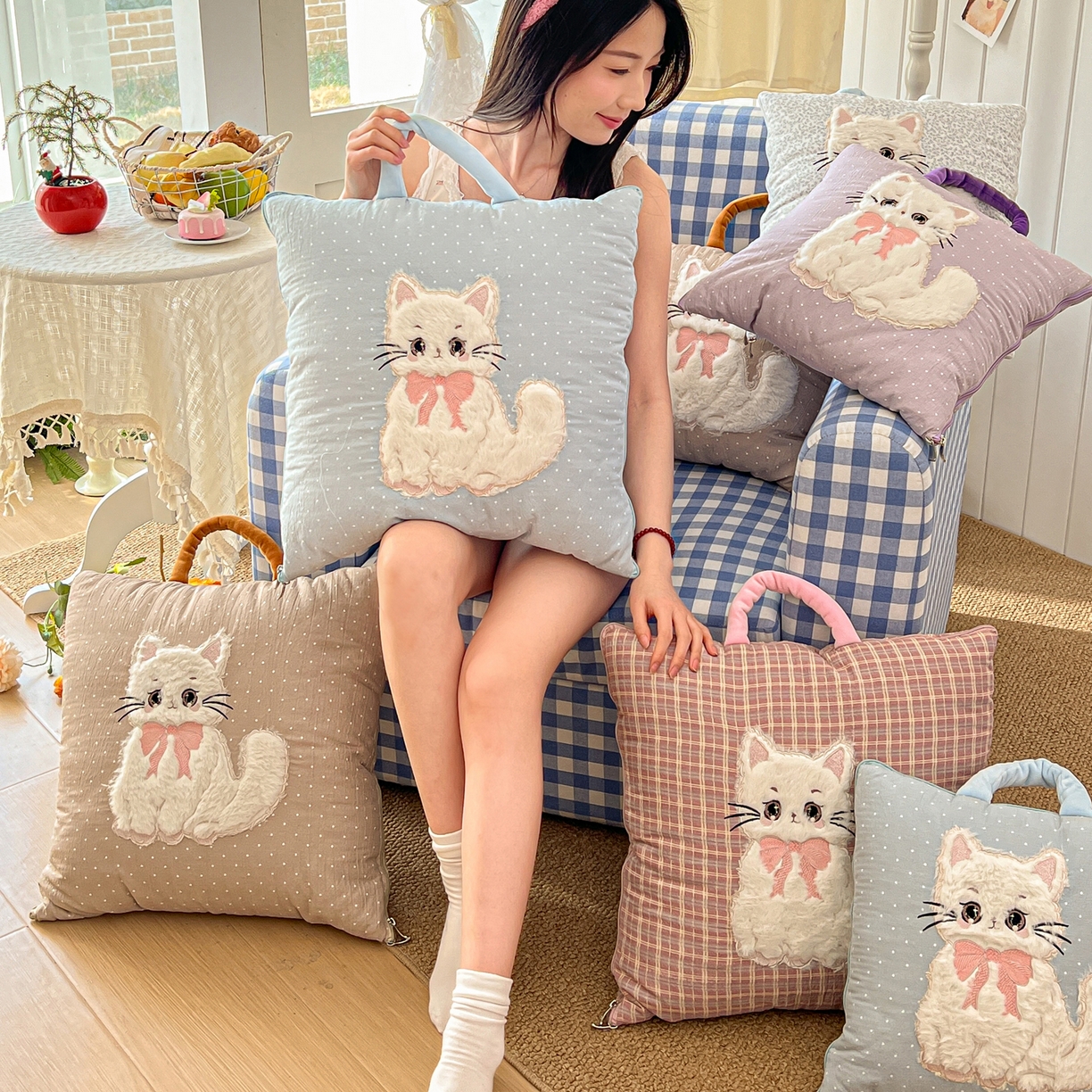91家纺网 家纺一手货源 找家纺 番茄+ 2026新款ins风猫咪抱枕被 组合图仅供参考不可下单
