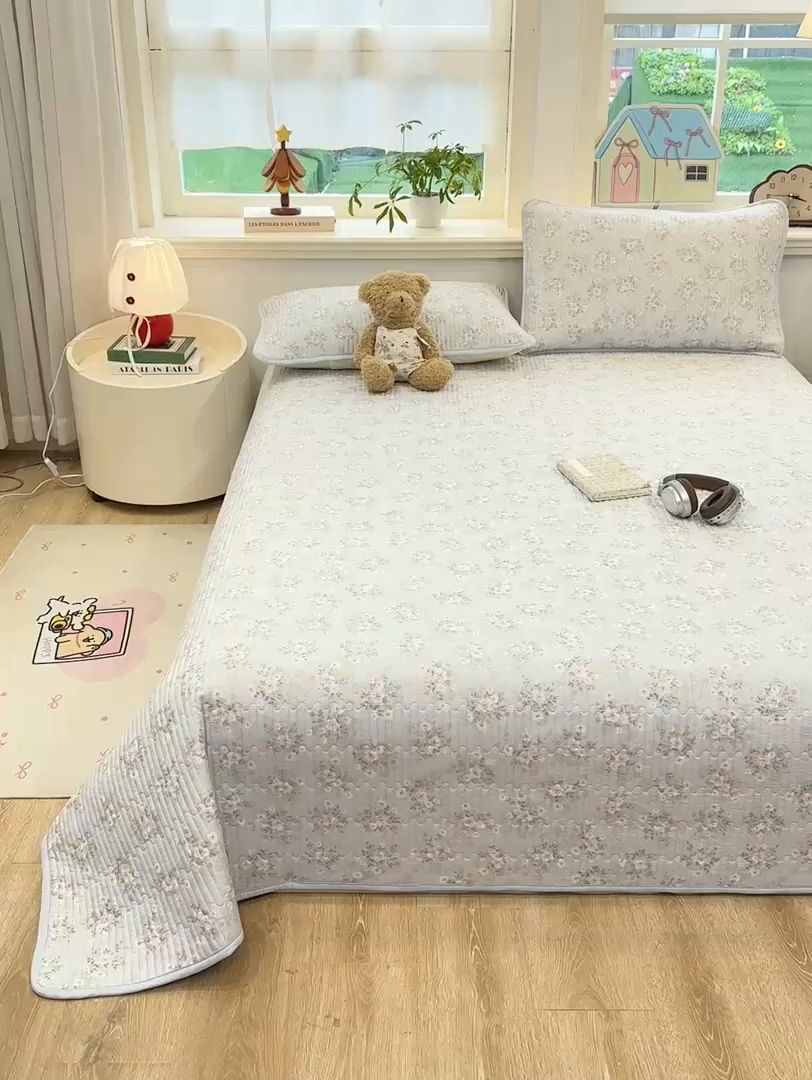 91家纺网 家纺一手货源 找家纺 喜居 2026新款A类双面泡芙双层纱夹棉床盖 双层纱夹棉床盖-清新花野