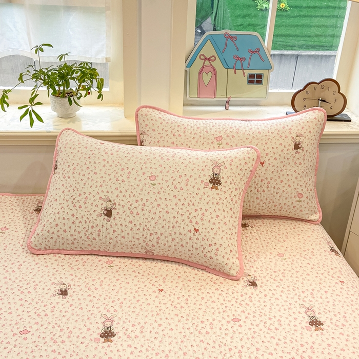 91家纺网 家纺一手货源 找家纺 喜居 2026新款A类双面泡芙双层纱夹棉床盖 双层纱夹棉床盖-小兔花园