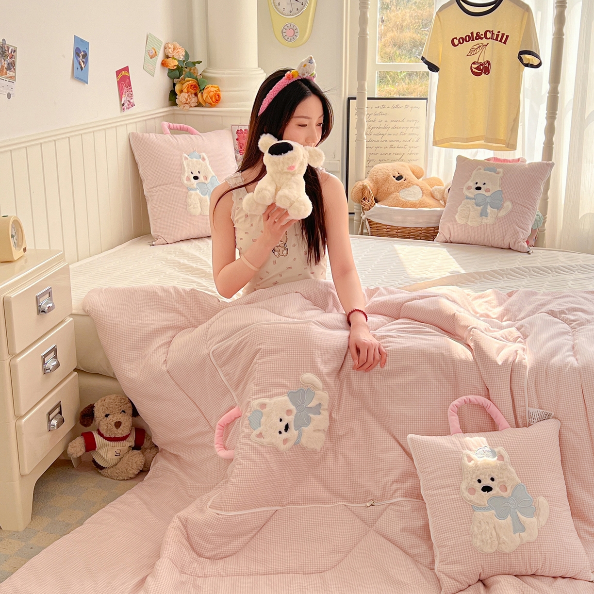 91家纺网 家纺一手货源 找家纺 番茄+ .2026新款甜雾西高地抱枕被 甜雾西高地-粉