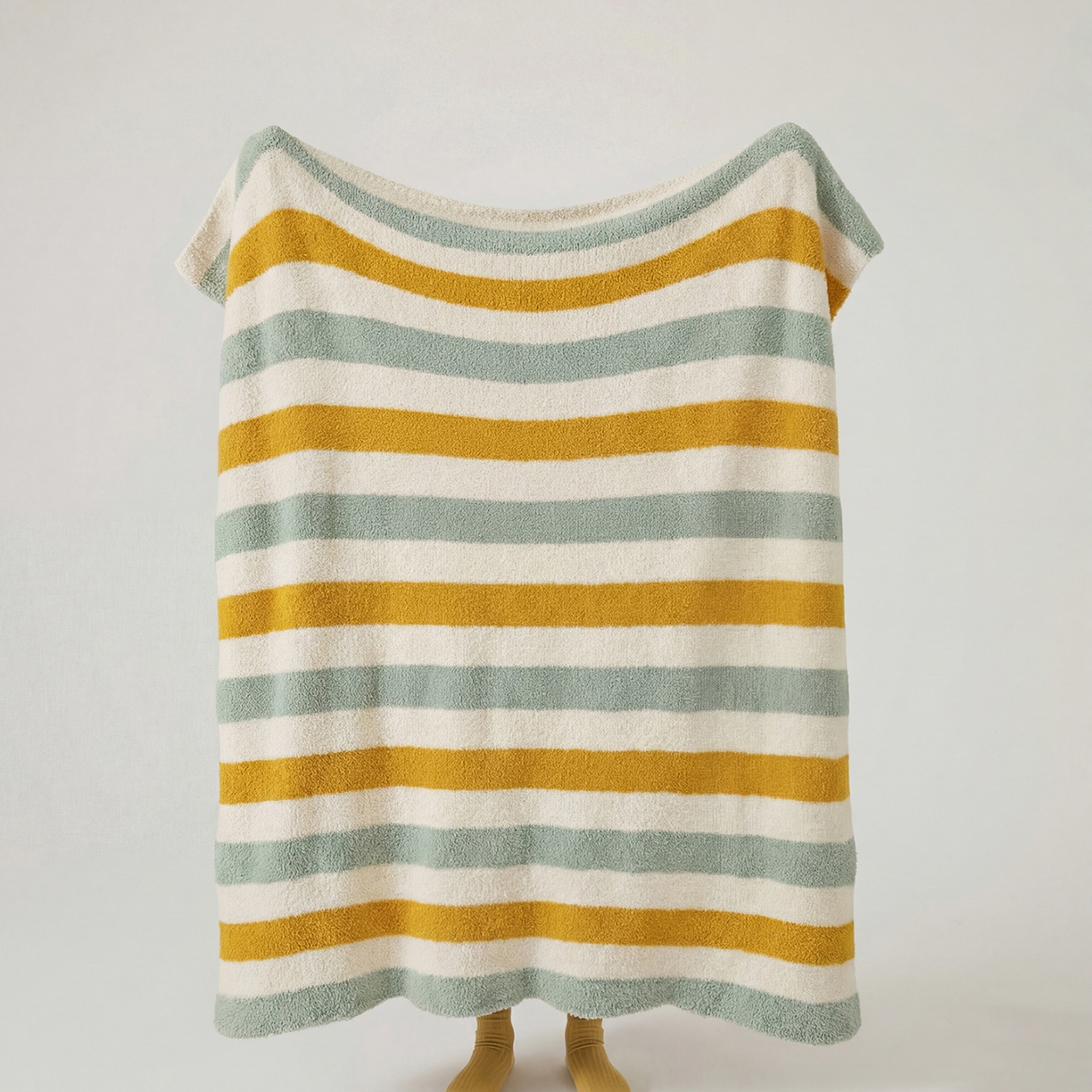 91家纺网 家纺一手货源 找家纺 暖绵绵家纺 新品竹纤维桑德拉针织毯子线毯 粉色